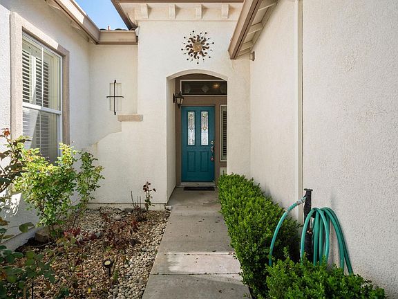 2nd image of 210 Magnolia Drive