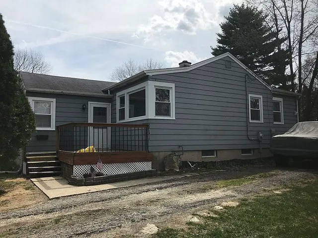 126 N Williams St photo 1