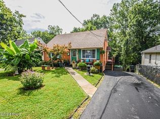 10504 Park Ave, Jeffersontown, KY 40299
