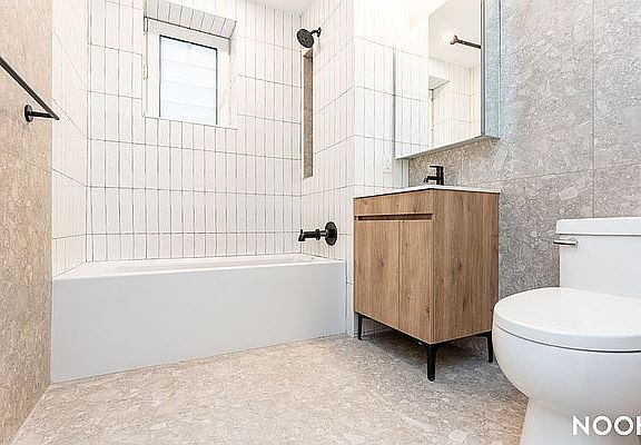 5th image of 146 Meserole St #2S