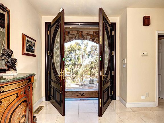5th image of 20585 Whispering Oaks Dr