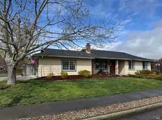 2501 Brookhaven Dr, Santa Rosa, CA 95405