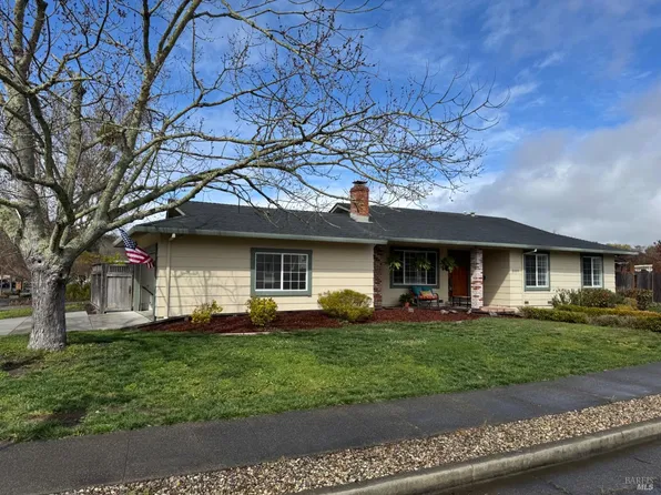 2501 Brookhaven Drive, Santa Rosa, CA 95405