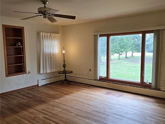 4th image of 38700 Johnnycake Ridge Rd