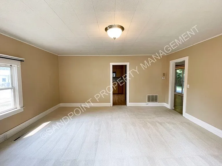 501 N Boyer Ave — Photo 36