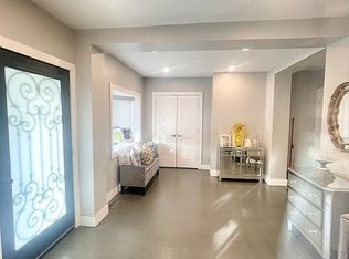 437 Summit Ave, Cedarhurst, NY 11516