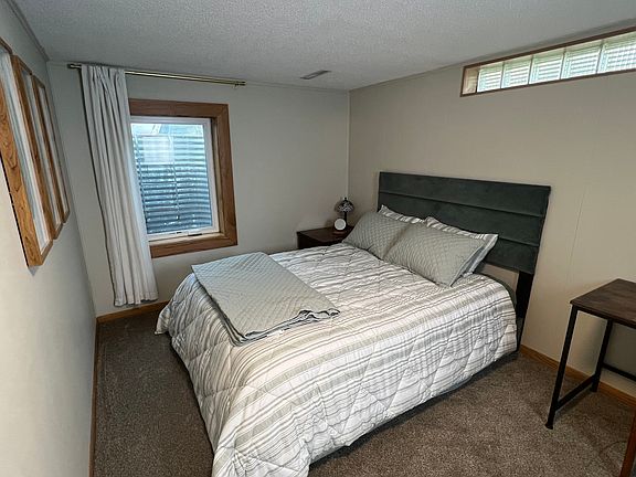 Basement Unit - Private Bedroom - Furnished