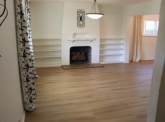 3rd image of 244 S Parkwood Ave