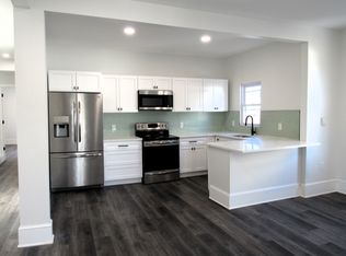 704 Oak Ln, Philadelphia, PA 19126