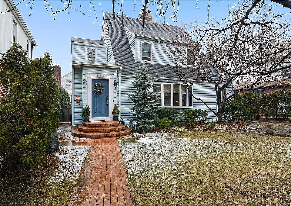 2nd image of 110 N Cottage St