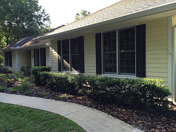 3rd image of 16490 NE 51st St