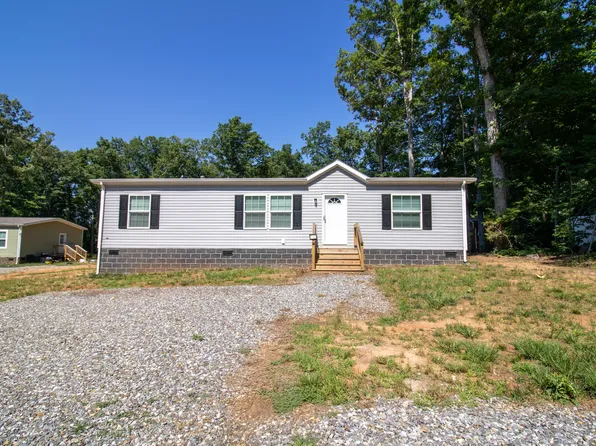 1422 Tollhouse Hwy, Drakes Branch, VA 23937
