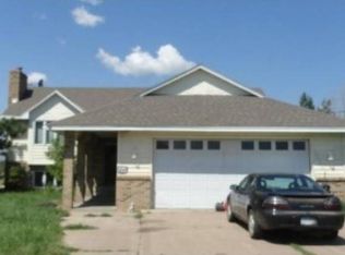 17824 Foxhill Ave N, Hugo, MN 55038