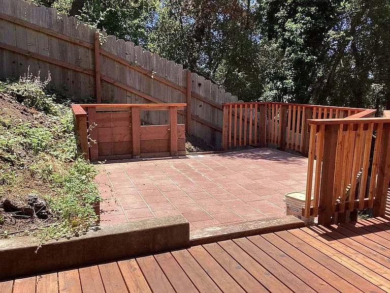 1920 Redwood Dr — Photo 5
