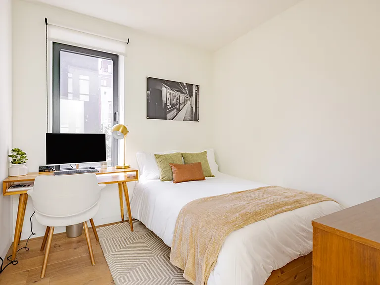 32 Frost St #THM — Photo 28