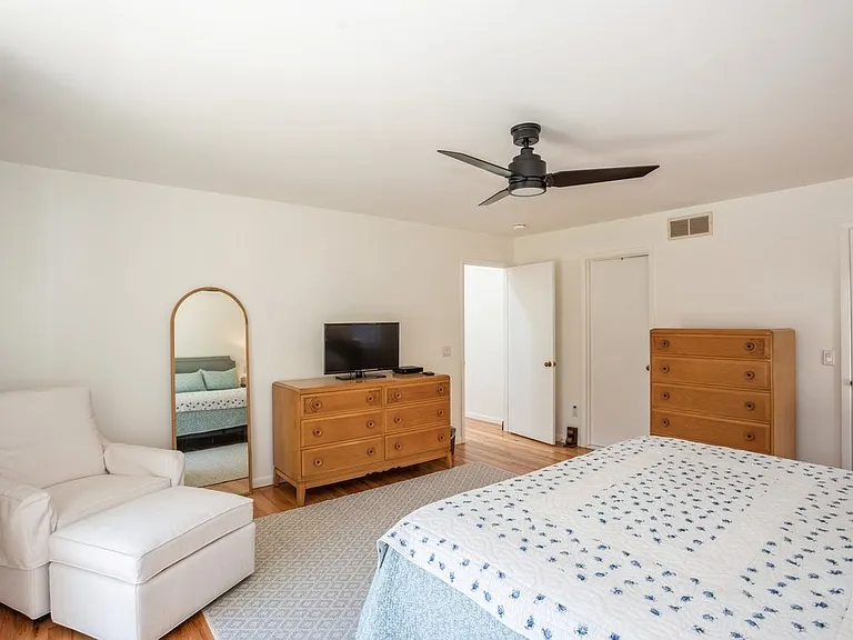 70 Jagger Ln — Photo 13