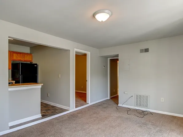 803 High Meadow Ln, Charlotte, NC