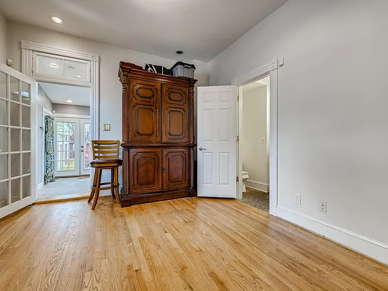 2200 E Baltimore St — Photo 11