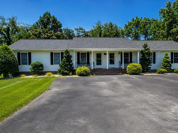 165 Smith Ave, Erwin, TN 37650