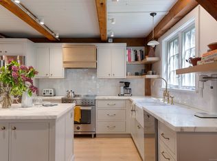 8 Twixt Rd, Cornwall, CT 06753