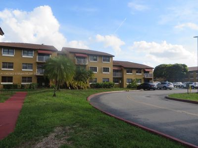 15520 SW 80th St #B-303, Miami, FL, 33193