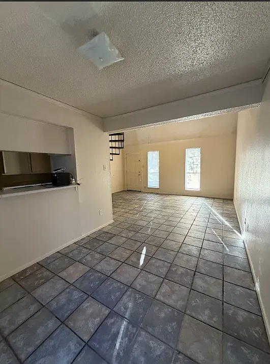 1 bed, 750 sqft, $750 — Photo 3