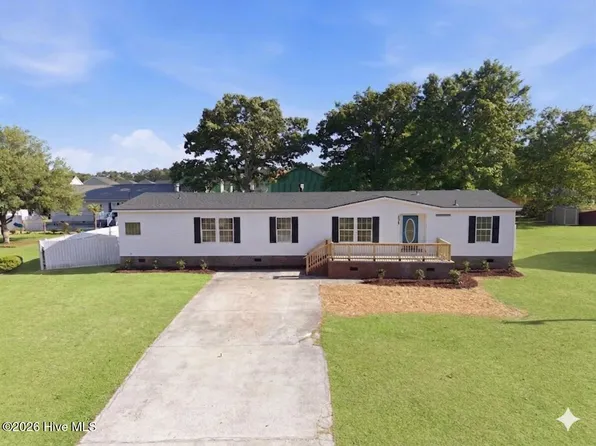 9929 Old Mill Road NE, Leland, NC 28451