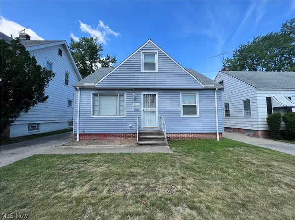 1520 E 221st St, Euclid, OH 44117