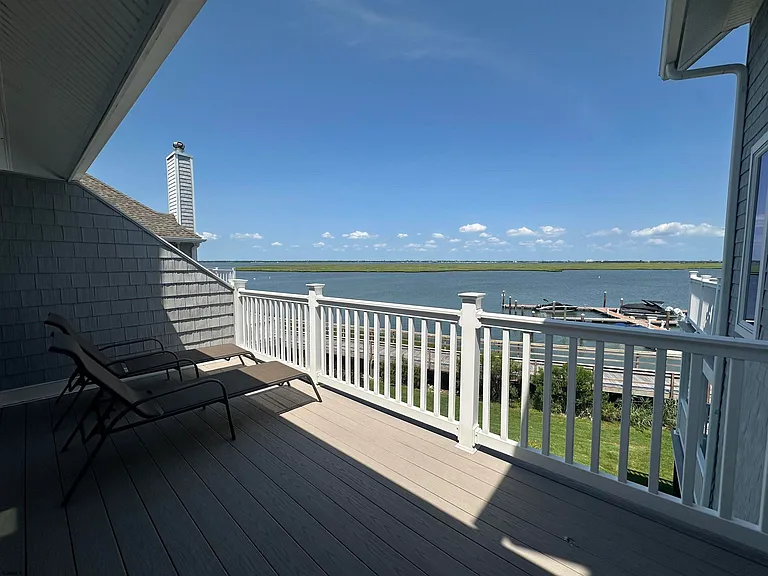 2204 East Dr #2204 — Photo 24