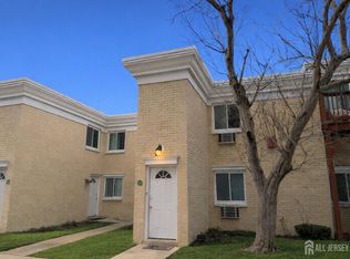 9 Lake Ave APT 6B, East Brunswick, NJ 08816