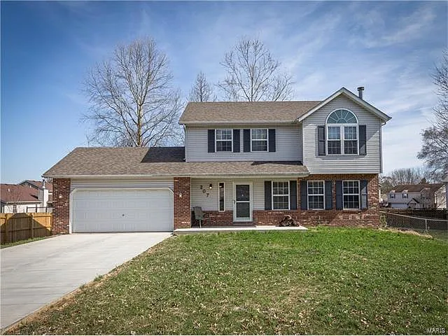 207 Arrowhead Dr photo 1