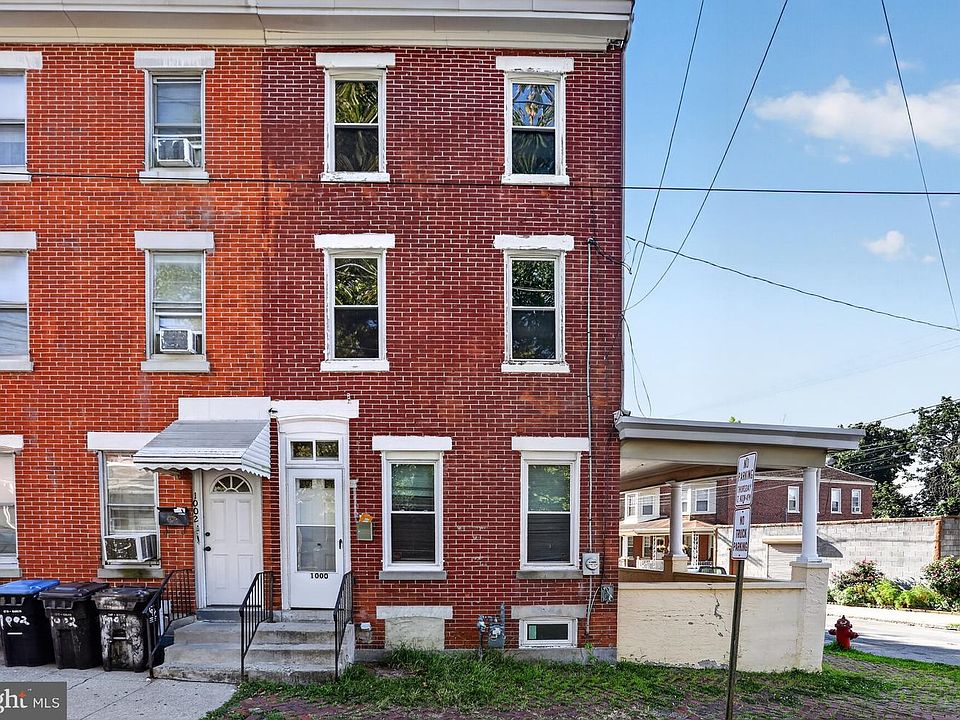 1st image of 1000 Green St