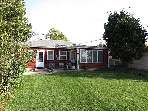 2nd image of 1304 Schriber Ave