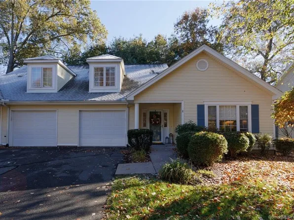 8 Tabor Circle #8, West Hartford, CT 06117