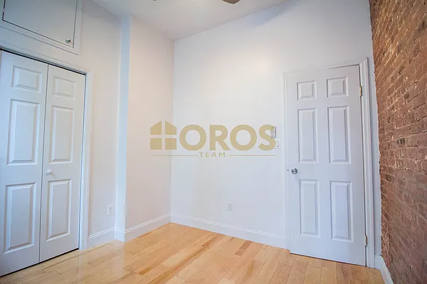 Rented by City Connections Realty | media 10