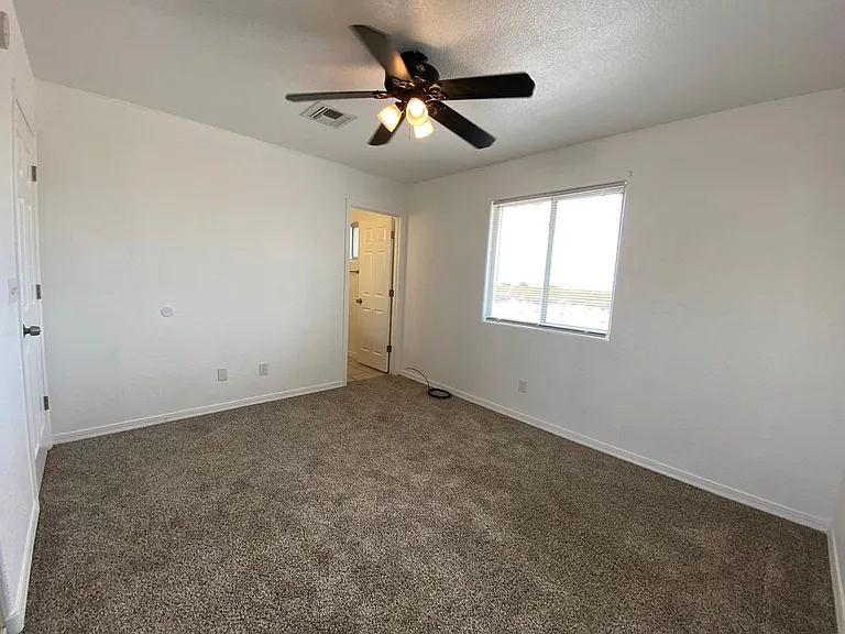 6582 W Hershey Way — Photo 15