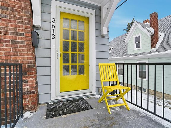 3rd image of 3613 Herschel Ave