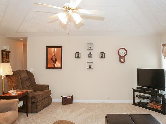 5th image of 142 Highland Springs Ct