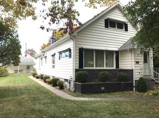 512 S 8th St, Escanaba, MI 49829
