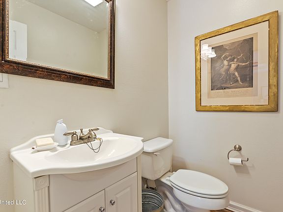 5th image of 6217 Hermosa Dr