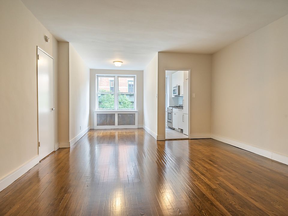1st image of 780 Greenwich St APT 3B