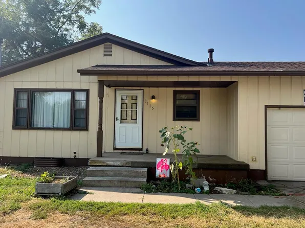 3115 W 18th St, Grand Island, NE 68803