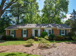 2008 Medhurst Dr, Greensboro, NC 27410