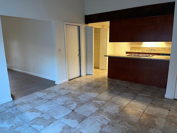 5th image of 5904 Moss Creek Cir