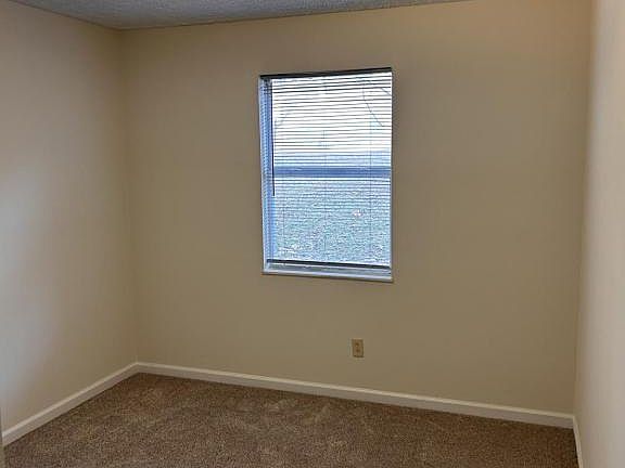 5th image of 303 Farside Dr APT 3