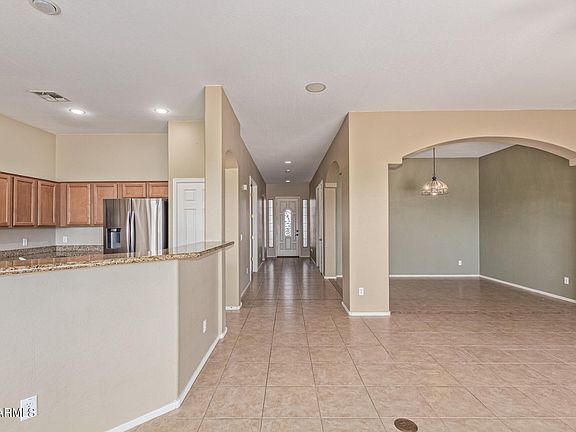 4th image of 13657 W HOLLY Street