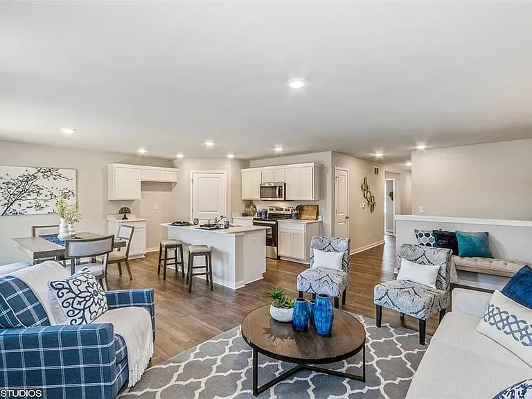 1407 NE Crossing Oaks Dr — Photo 19