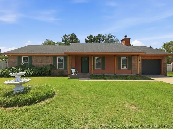 7878 Adrian Dr, Fayetteville, NC 28314
