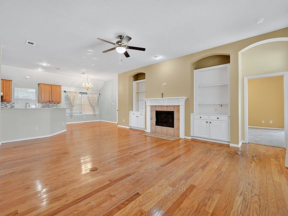 2nd image of 1645 Castle Pines Dr