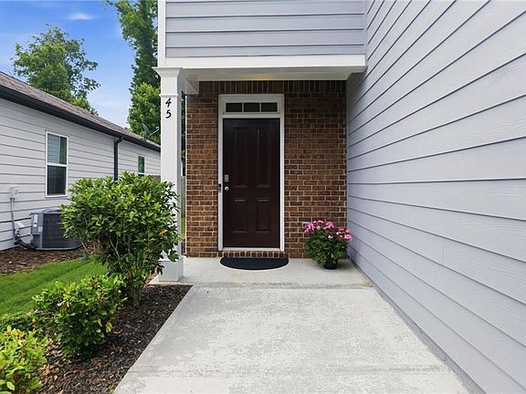 3rd image of 45 Brookside Way